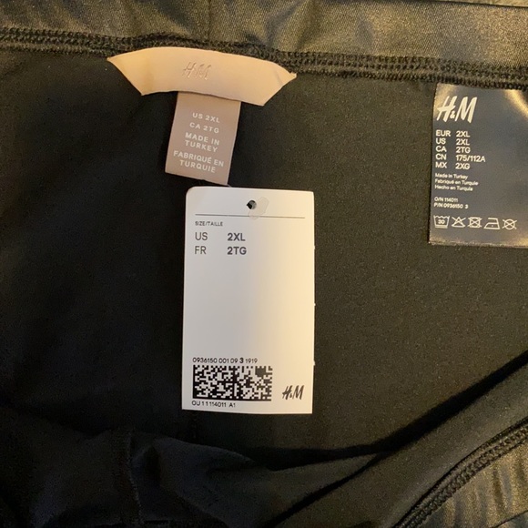 Shiny black leggings - Picture 2 of 2